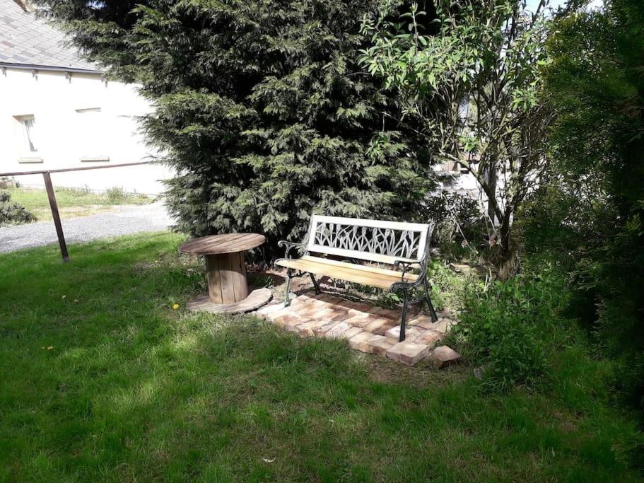 Un Petit Coin De Paradis Clairfontaine Exterior foto